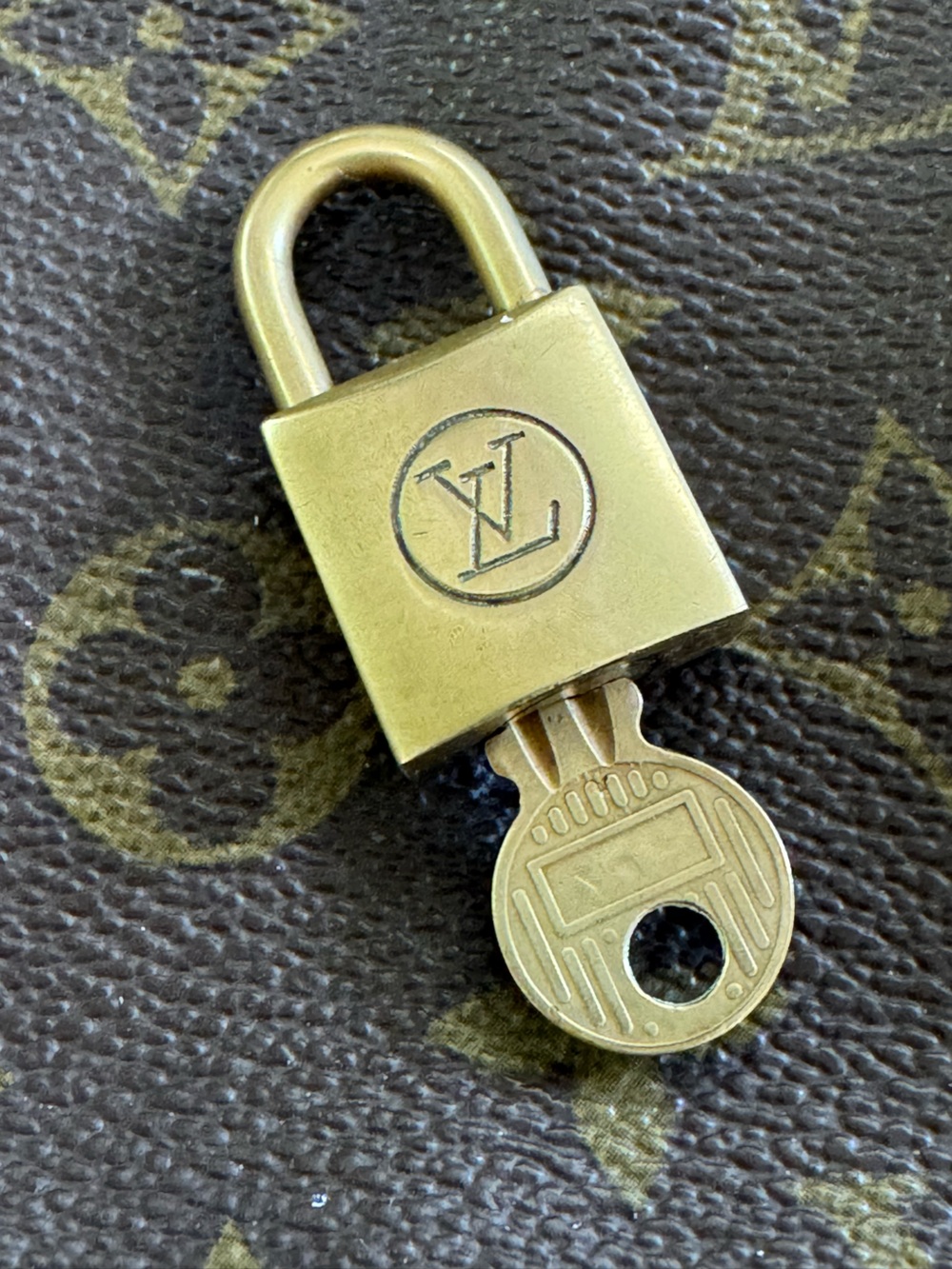 Louis Vuitton Padlock with Key 🔐 #211